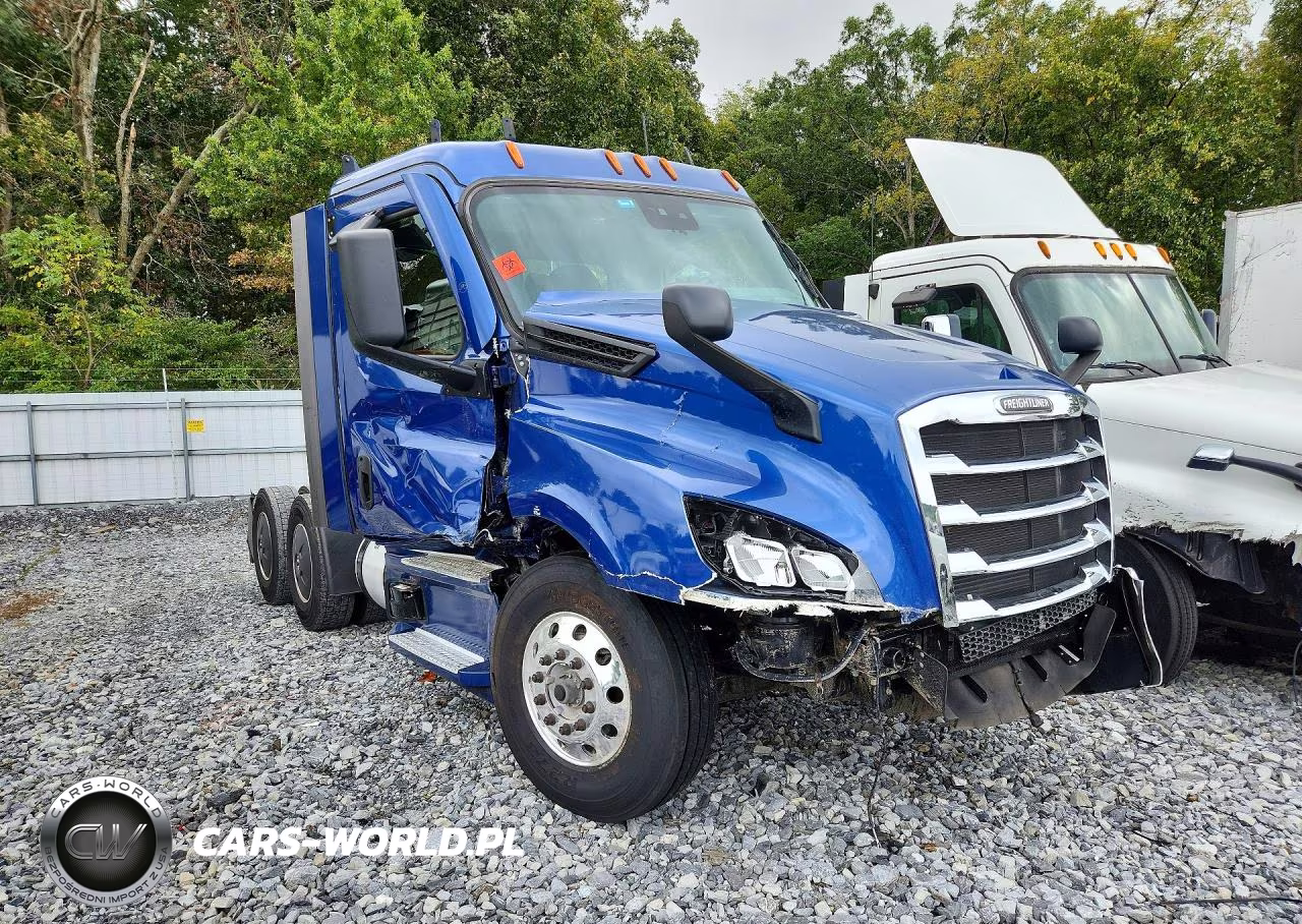 2025 Freightliner Cascadia 126 Semi Truck VIN:3AKJHLDV5SSWD6475 - 4