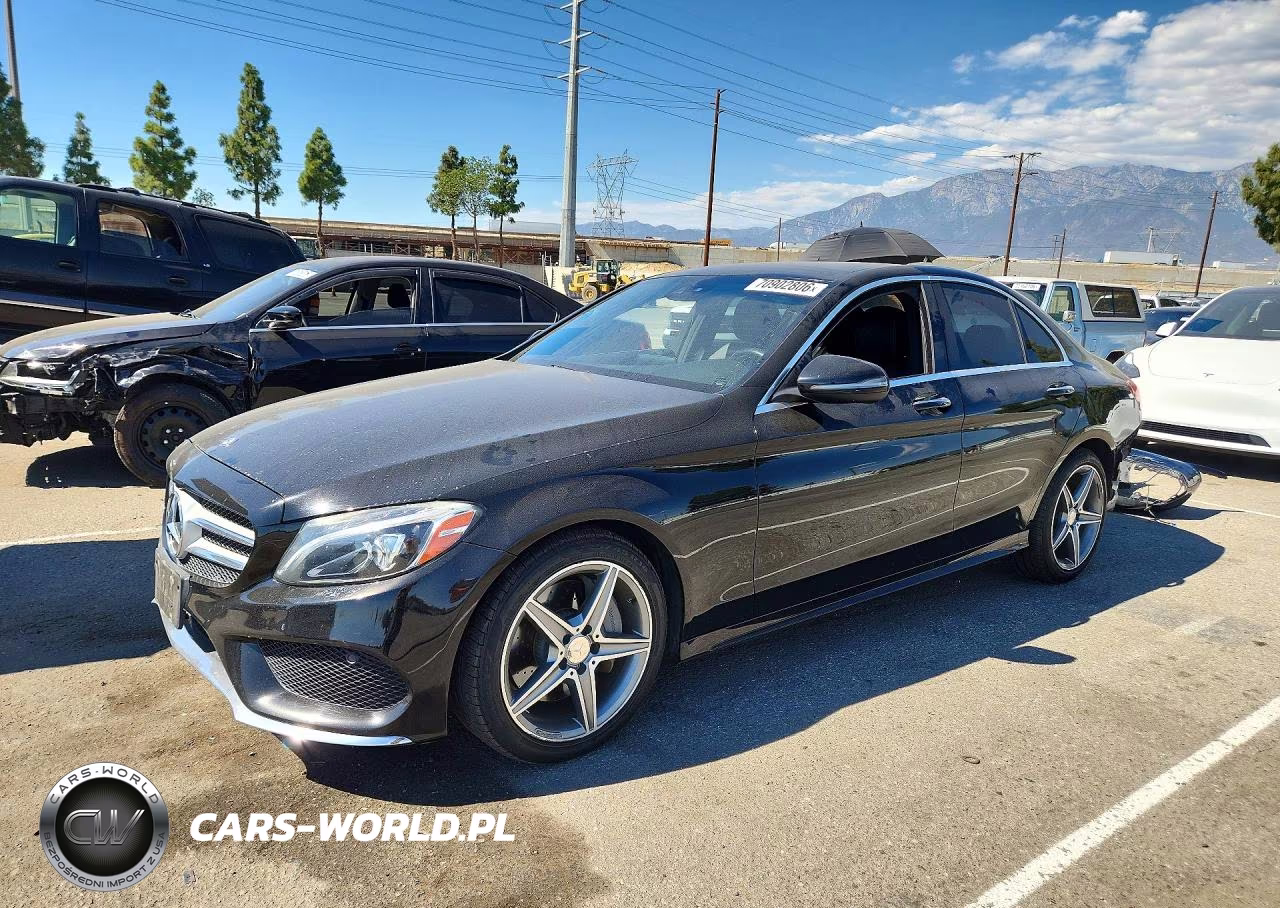2016 Mercedes-Benz C 300 4Matic – zdjęcie 1 z 13