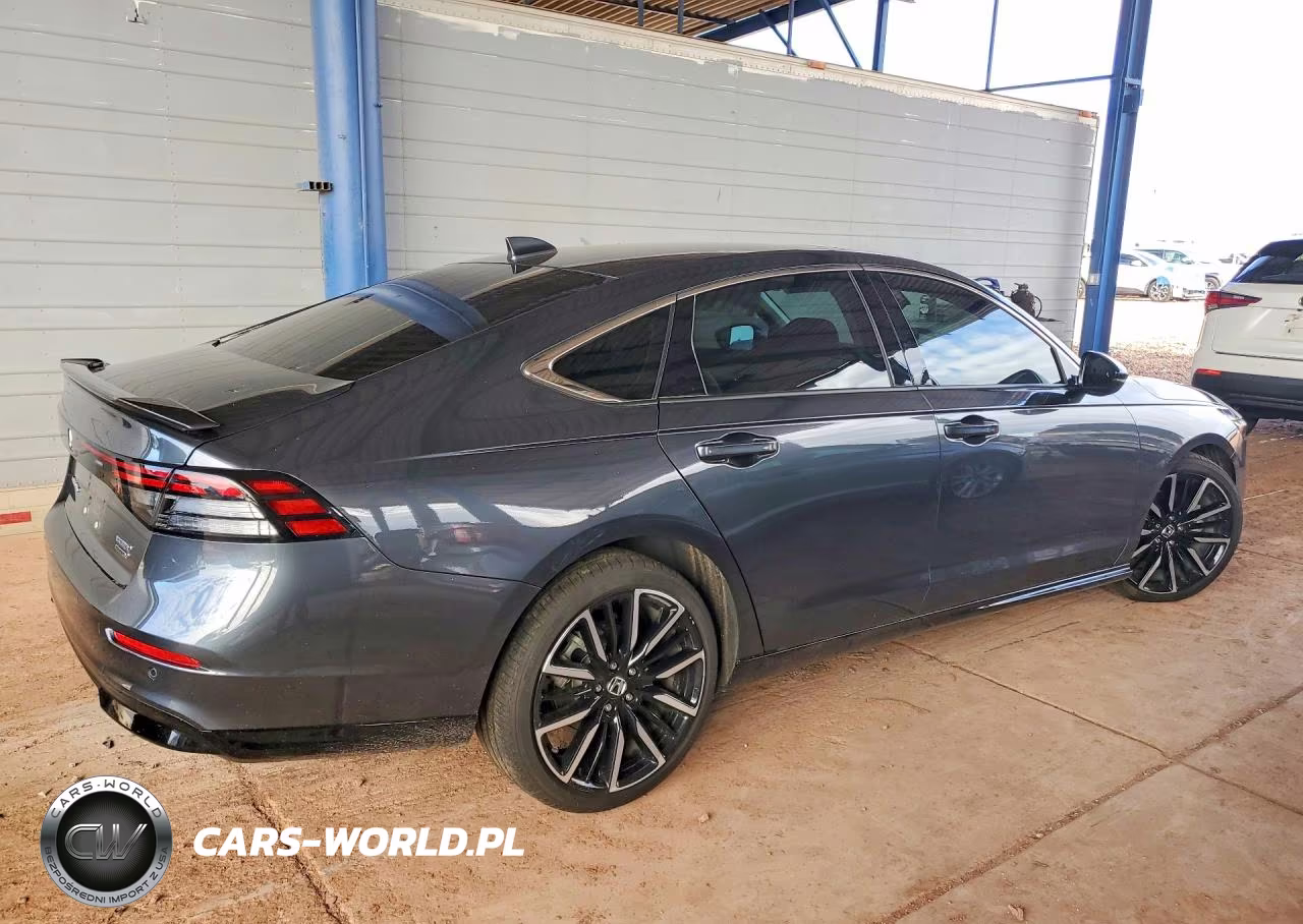 2023 Honda Accord Touring Hybrid VIN:1HGCY2F84PA063364 - 3