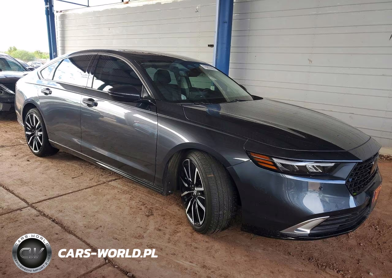 2023 Honda Accord Touring Hybrid VIN:1HGCY2F84PA063364 - 4