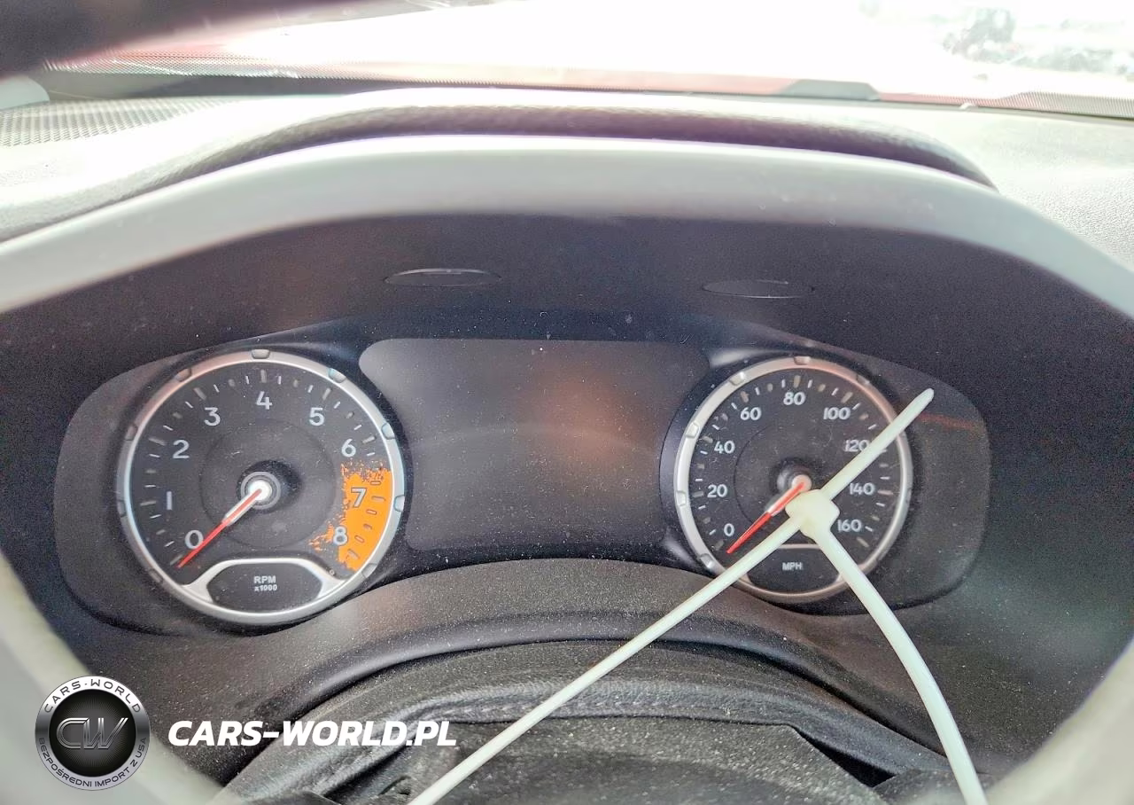2015 Jeep Renegade VIN:ZACCJBDT0FPB74960 - 9
