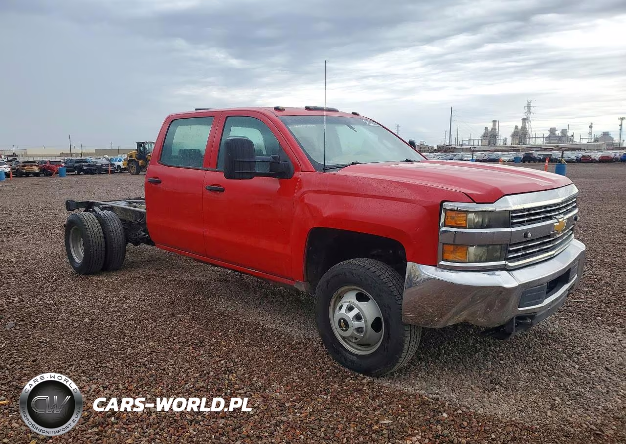 2015 Chevrolet Silverado C3500 VIN:1GB4CYCG6FF175833 - 4