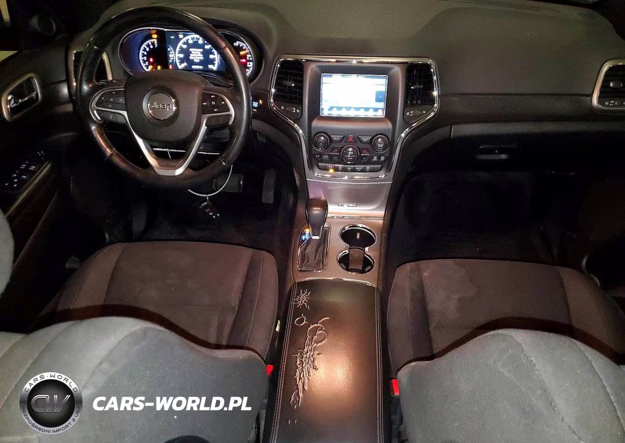 2018 Jeep Grand Cherokee Laredo VIN:1C4RJFAG0JC180728 - 8