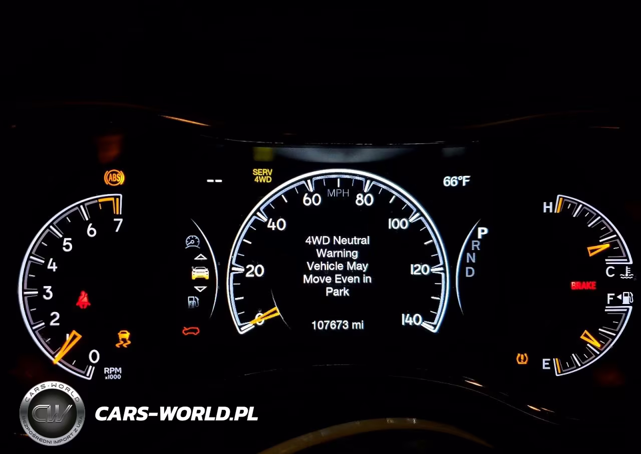 2018 Jeep Grand Cherokee Laredo VIN:1C4RJFAG0JC180728 - 9