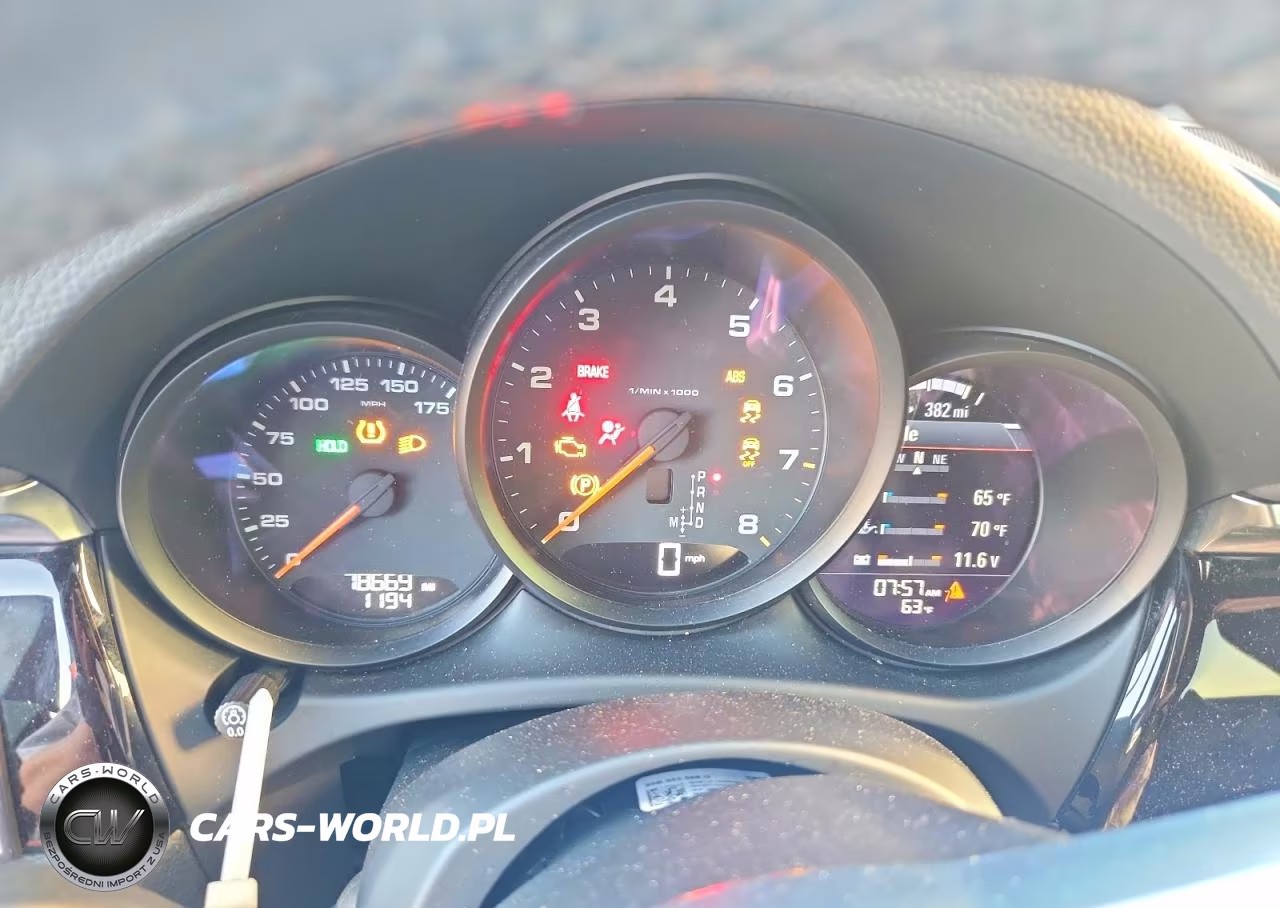 2020 Porsche Macan VIN:WP1AA2A5XLLB06755 - 9
