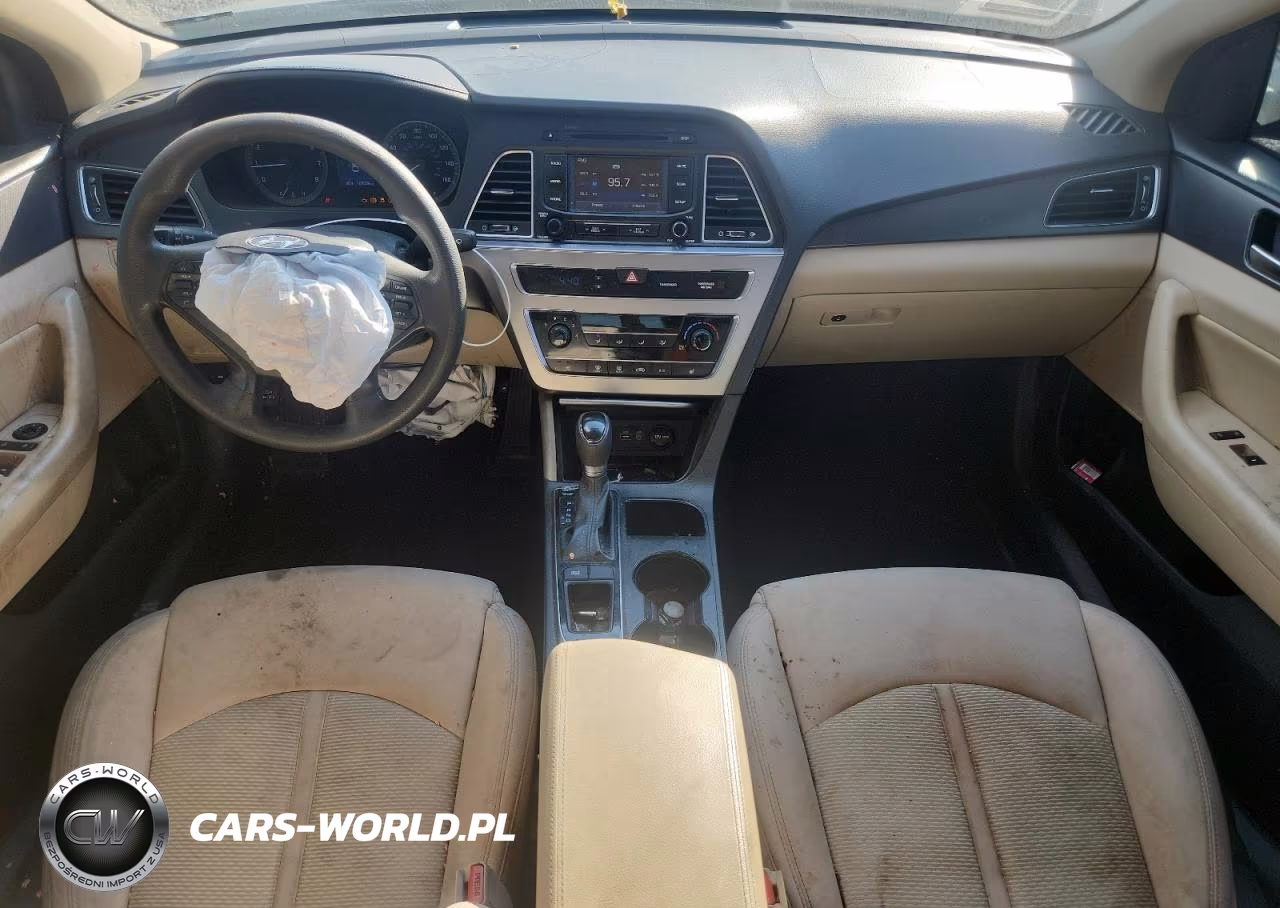 2015 Hyundai Sonata Sport VIN:5NPE34AFXFH030898 - 8