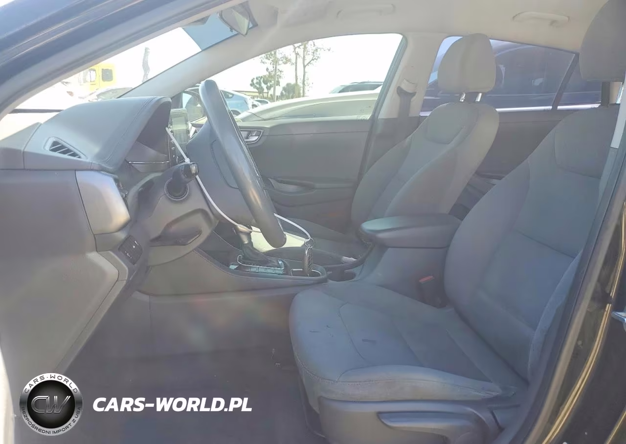 2020 Hyundai Ioniq Blue VIN:KMHC65LC6LU226311 - 7
