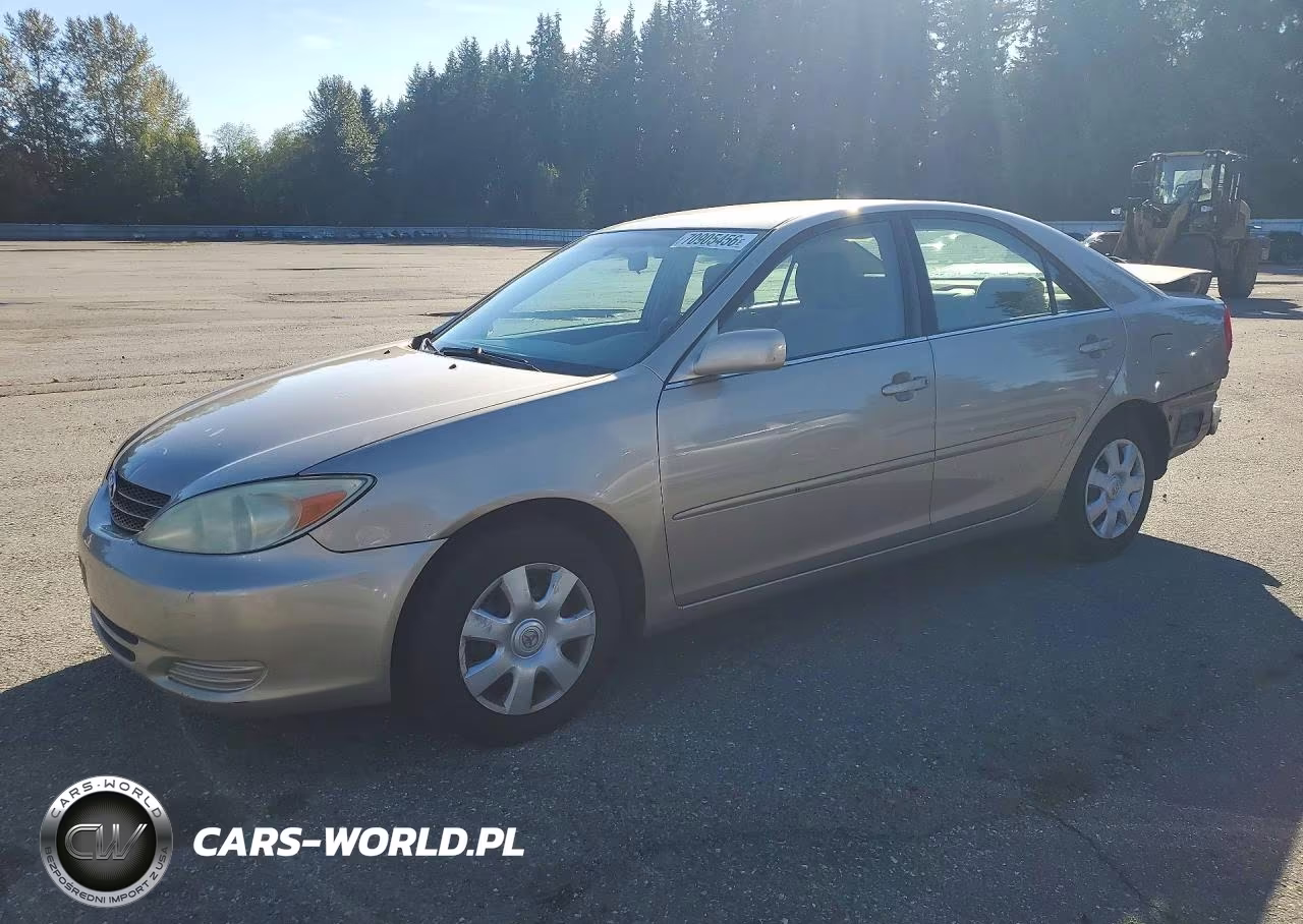 2004 Toyota Camry Le – zdjęcie 1 z 12