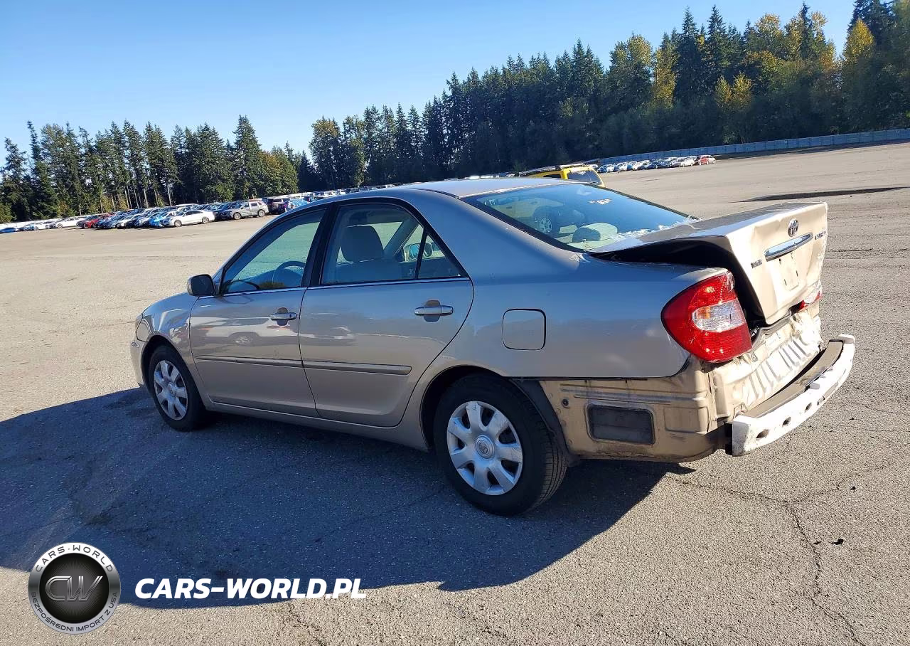 2004 Toyota Camry Le VIN:4T1BE32K34U820643 - 2