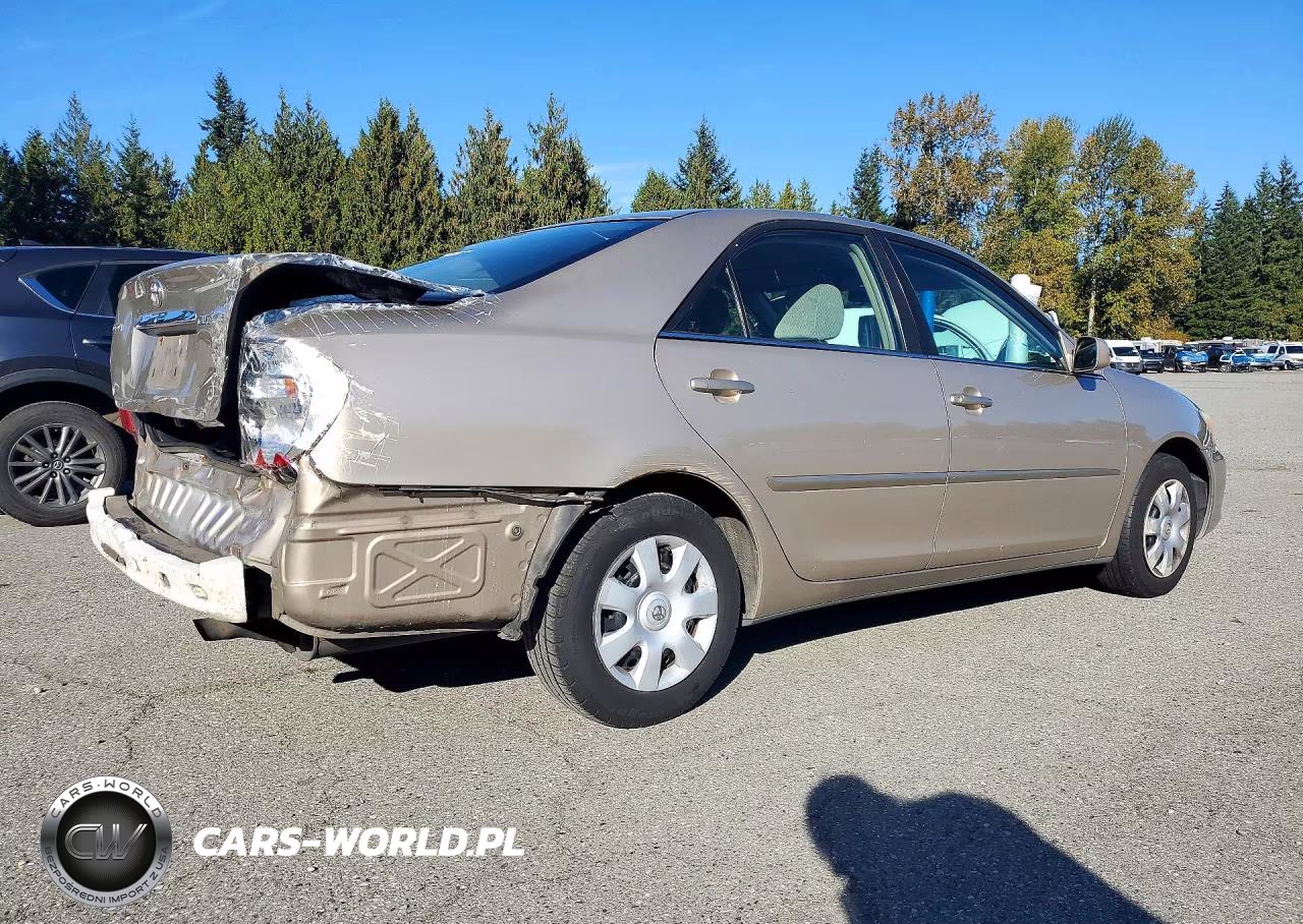 2004 Toyota Camry Le VIN:4T1BE32K34U820643 - 3