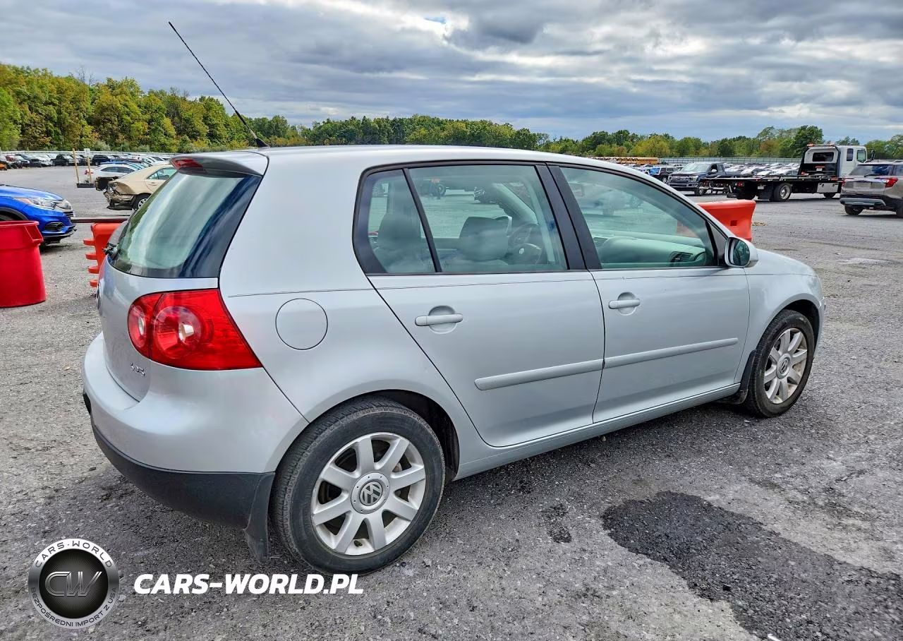 2007 Volkswagen Rabbit Deluxe VIN:WVWDR71K47W166559 - 3