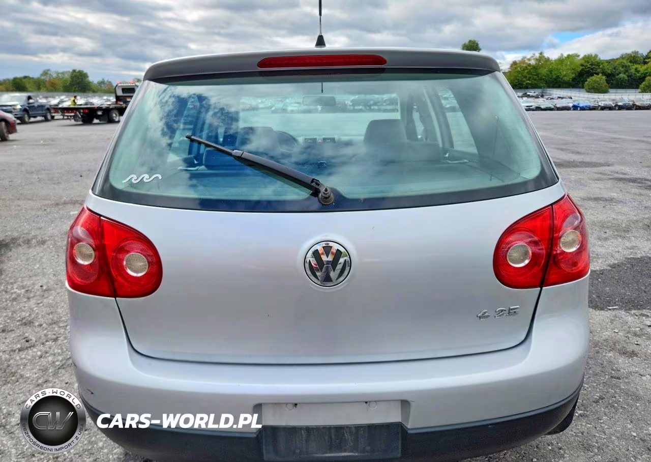 2007 Volkswagen Rabbit Deluxe VIN:WVWDR71K47W166559 - 6
