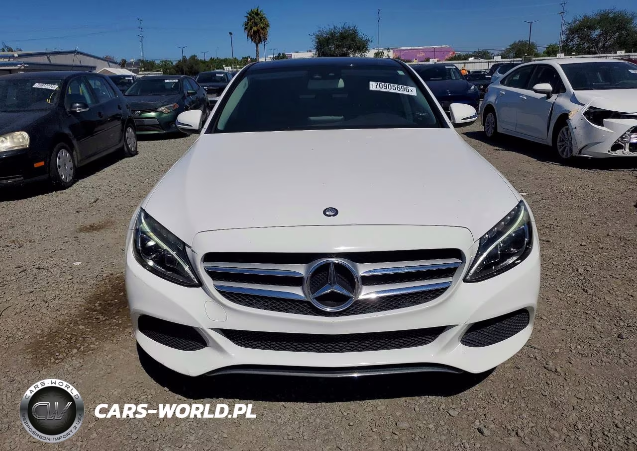 2017 Mercedes-Benz C 300 VIN:55SWF4JB1HU196526 - 5