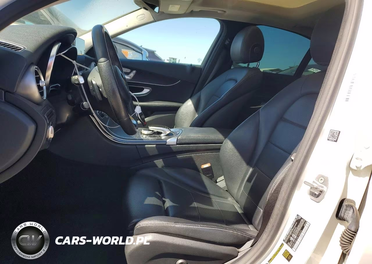 2017 Mercedes-Benz C 300 VIN:55SWF4JB1HU196526 - 7