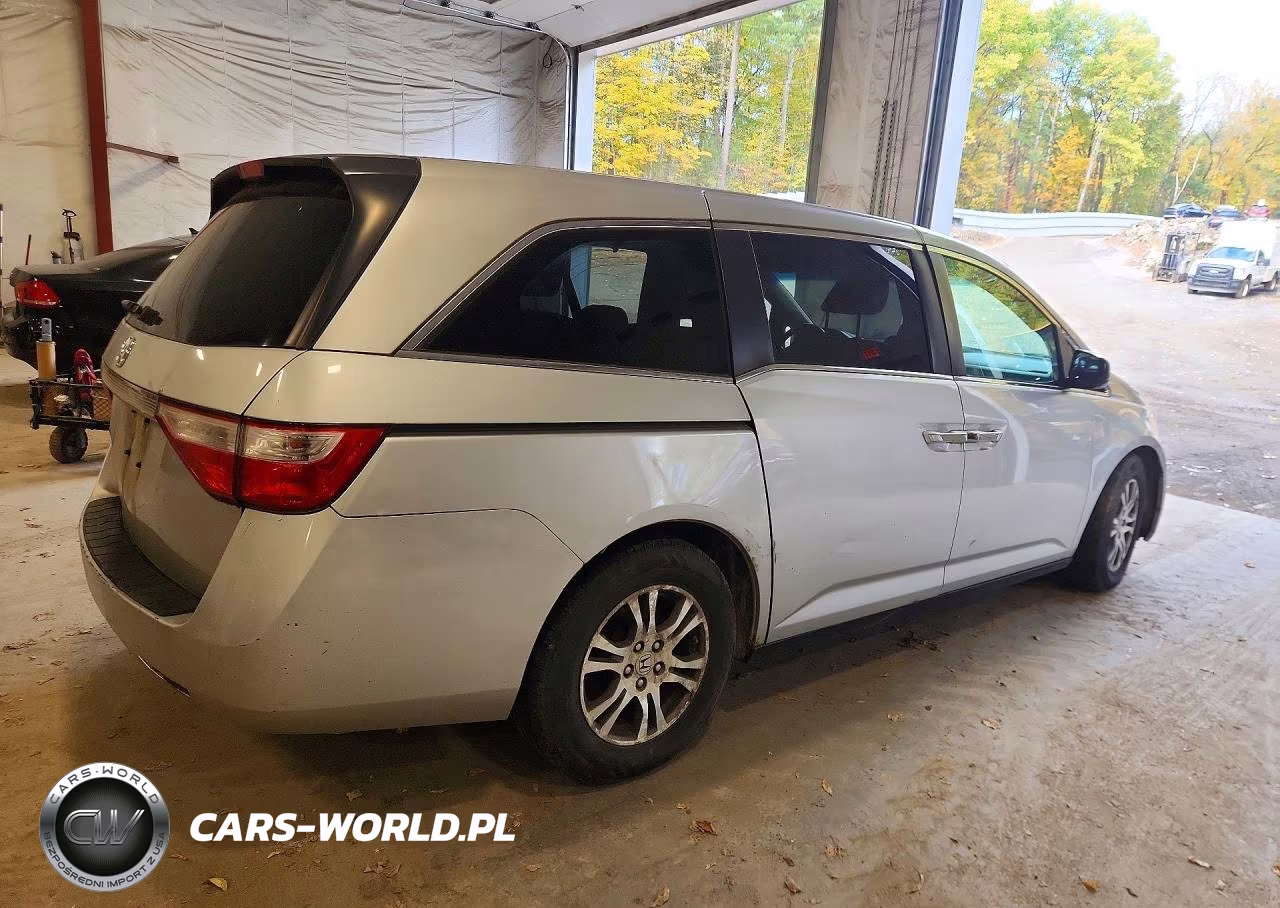 2011 Honda Odyssey Ex VIN:5FNRL5H45BB023586 - 3