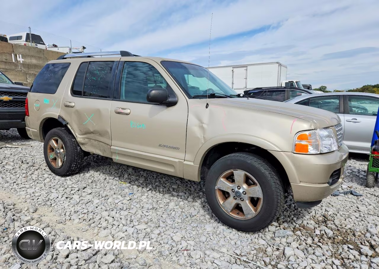 2005 Ford Explorer Limited VIN:1FMZU75W15UA80146 - 4