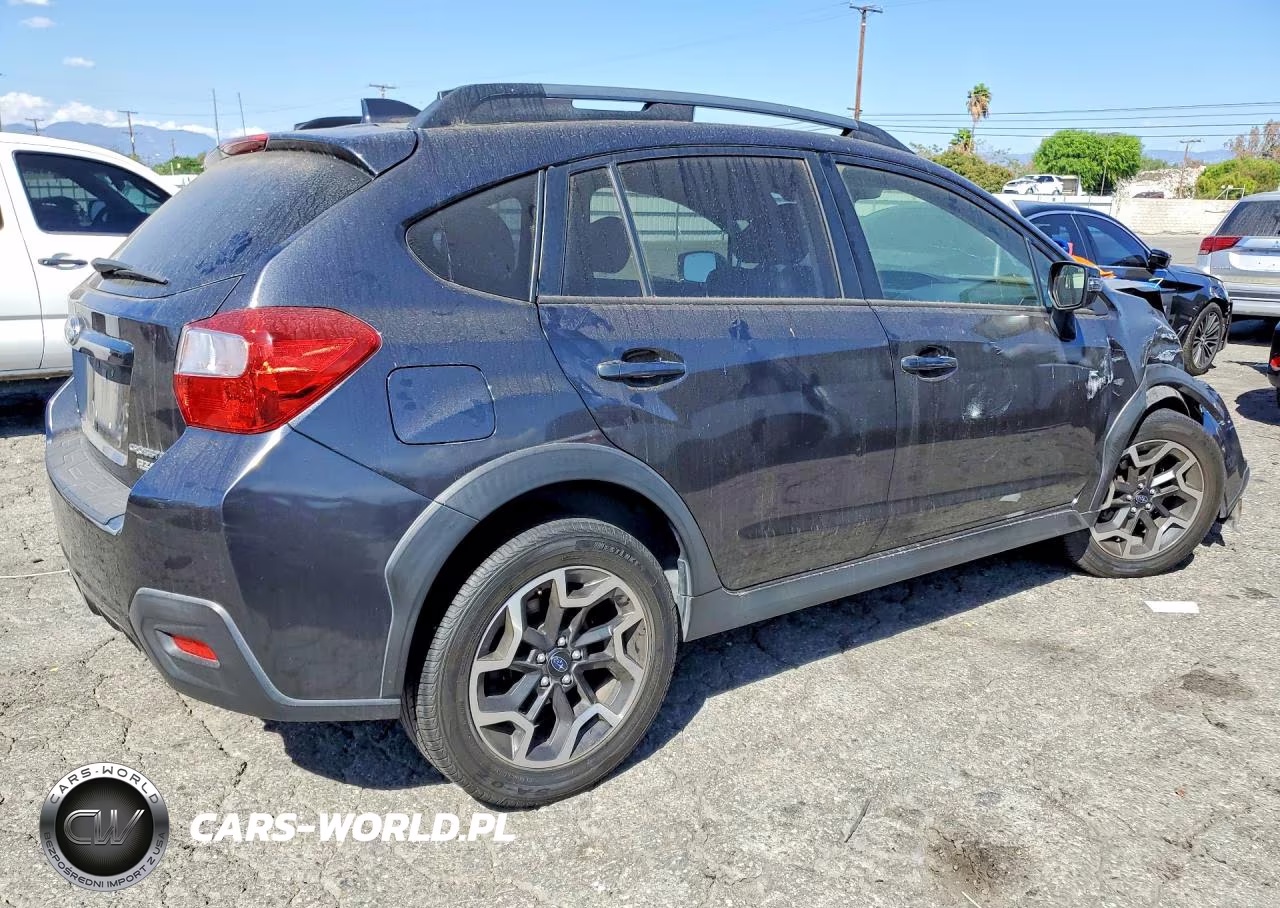 2017 Subaru Crosstrek Limited VIN:JF2GPANCXH8266319 - 3