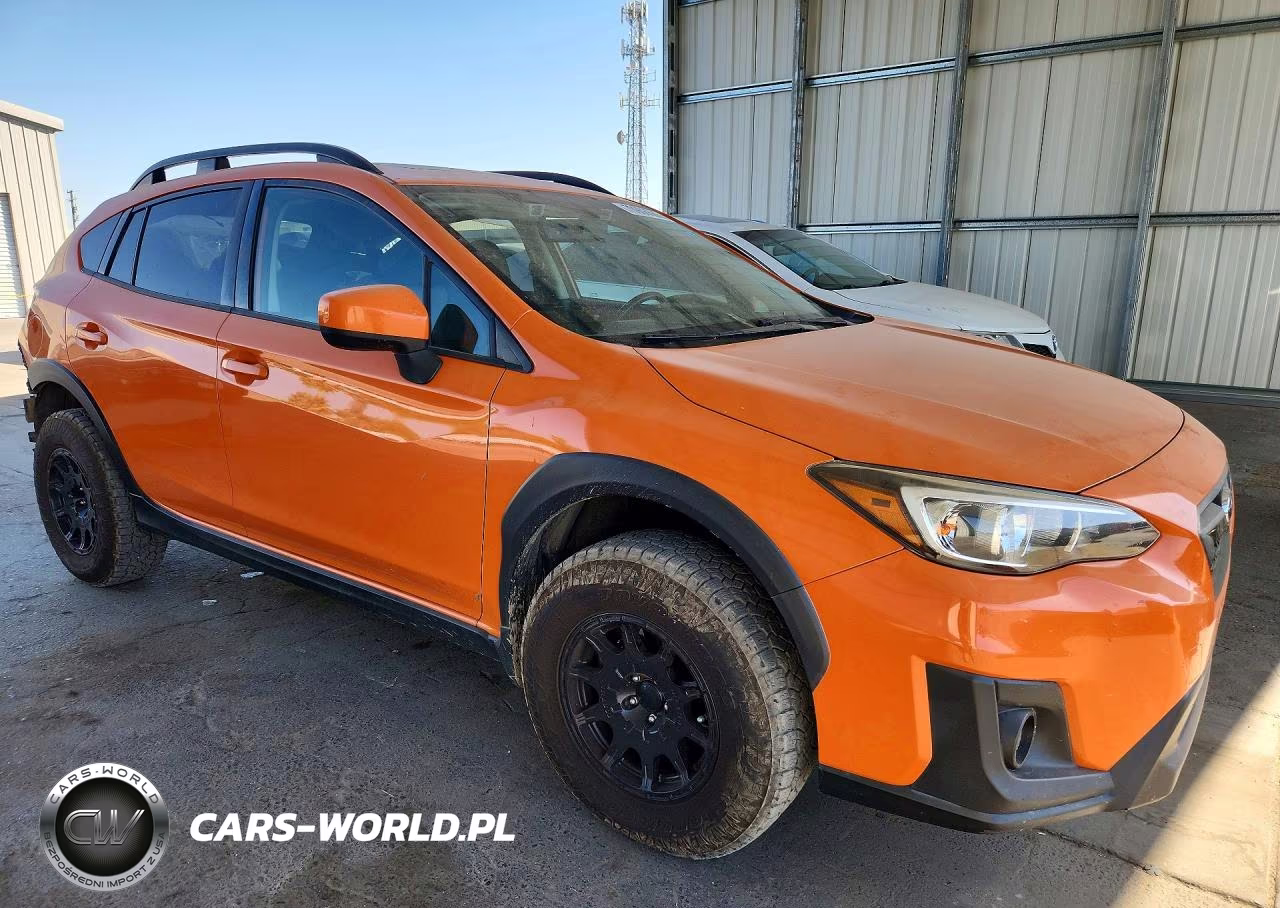 2018 Subaru Crosstrek Premium VIN:JF2GTADC3J8219054 - 4