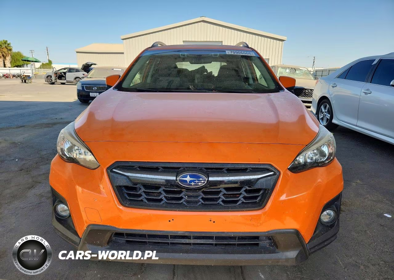 2018 Subaru Crosstrek Premium VIN:JF2GTADC3J8219054 - 5