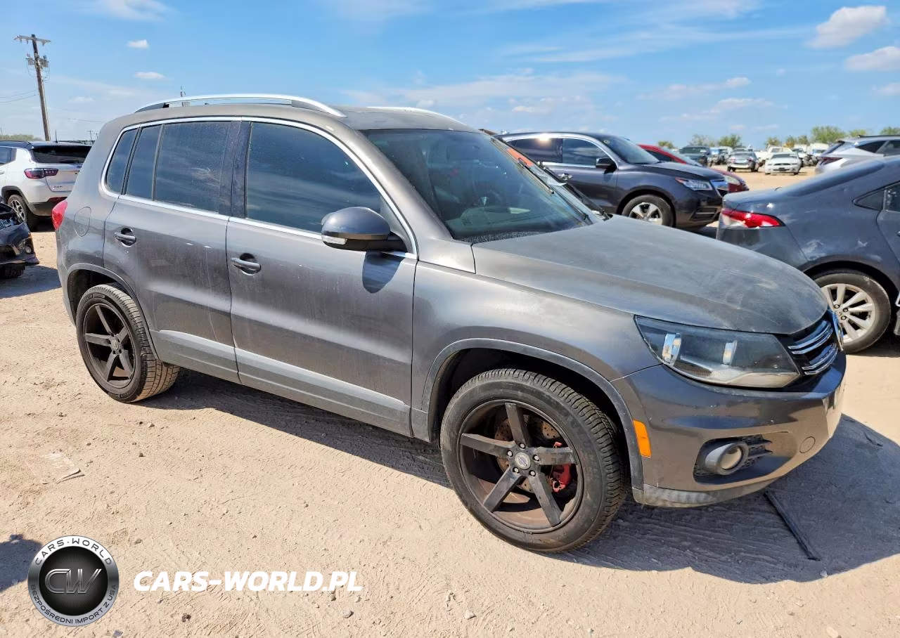 2012 Volkswagen Tiguan S VIN:WVGAV7AX2CW004039 - 4