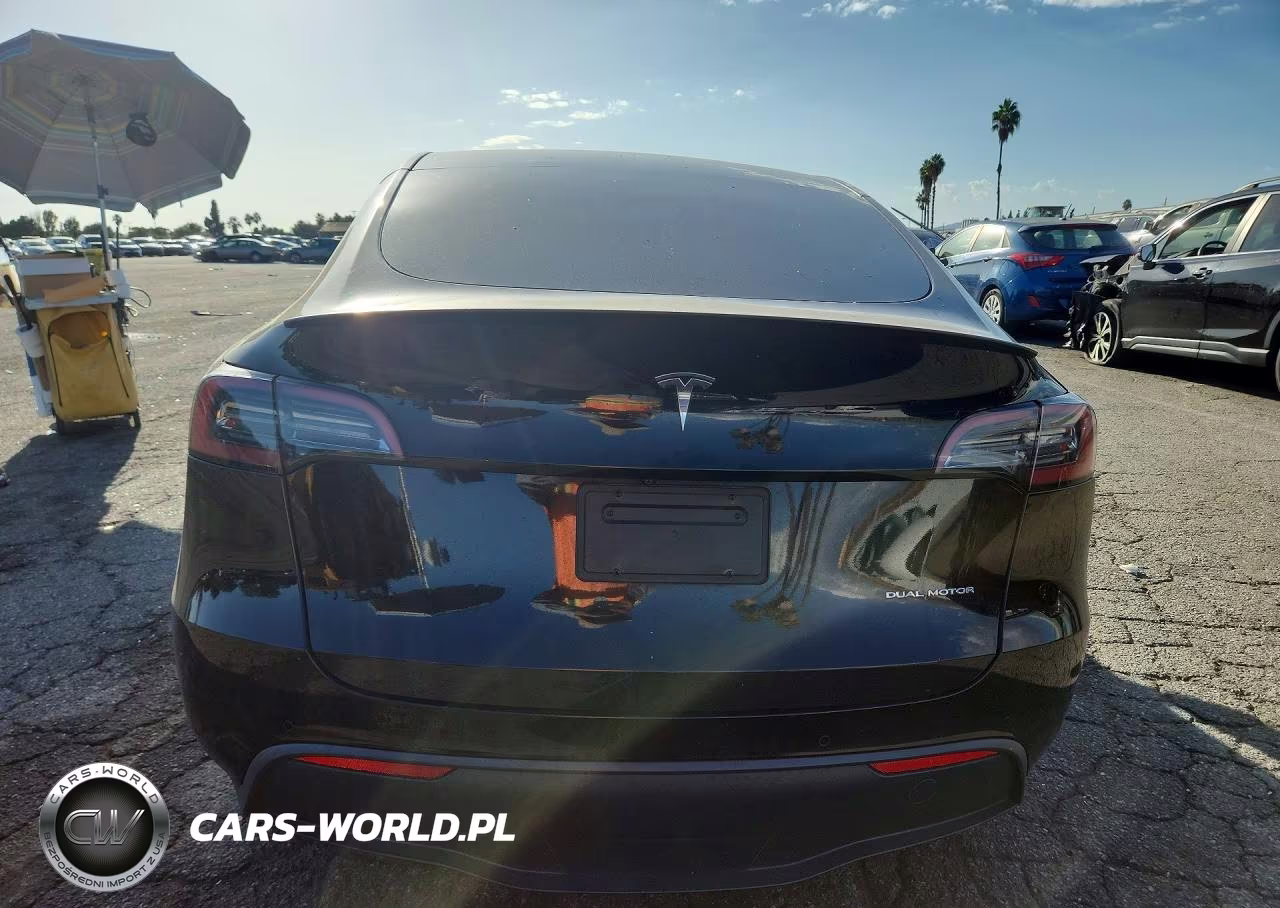 2022 Tesla Model Y VIN:7SAYGDEE9NF416831 - 6