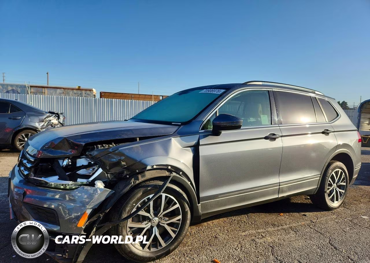 2019 Volkswagen Tiguan Se VIN:3VV3B7AX8KM200721 - 1