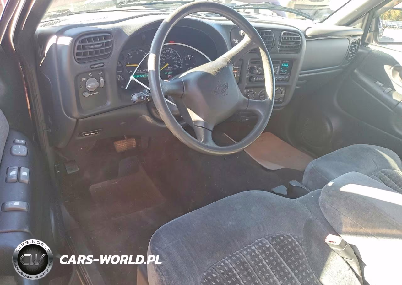 2000 Chevrolet S Truck S10 VIN:1GCDT19WXY8296728 - 8