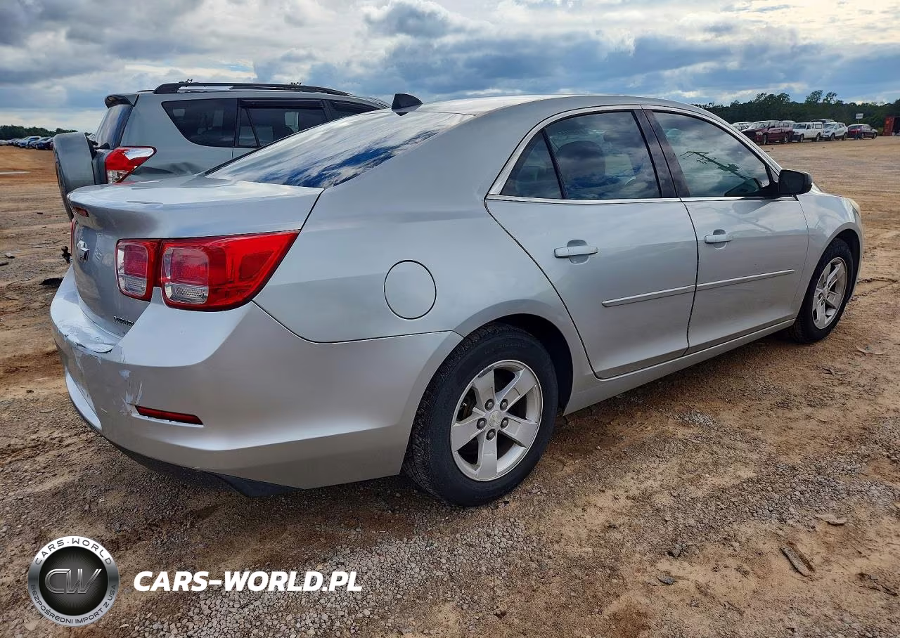 2013 Chevrolet Malibu Ls VIN:1G11B5SA4DF130943 - 3