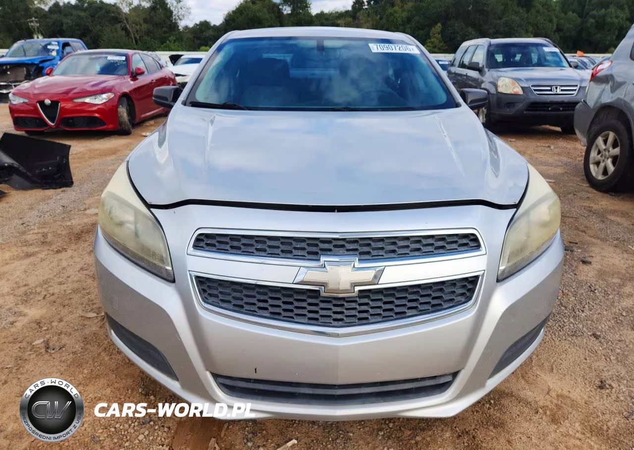 2013 Chevrolet Malibu Ls VIN:1G11B5SA4DF130943 - 5