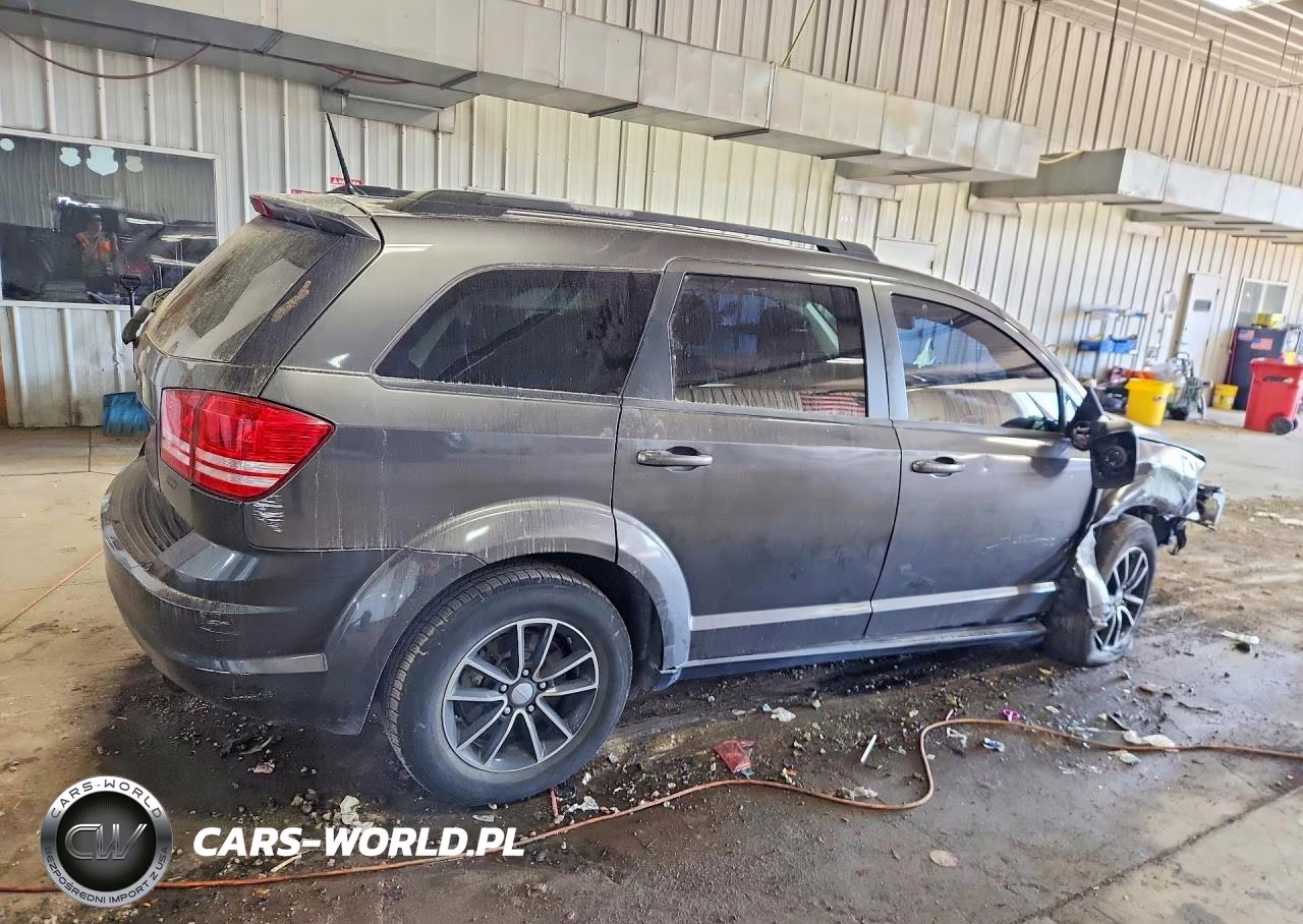 2018 Dodge Journey Se VIN:3C4PDCAB4JT533185 - 3