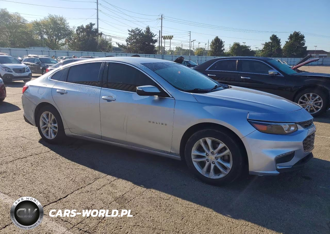 2018 Chevrolet Malibu Lt VIN:1G1ZD5STXJF202741 - 4