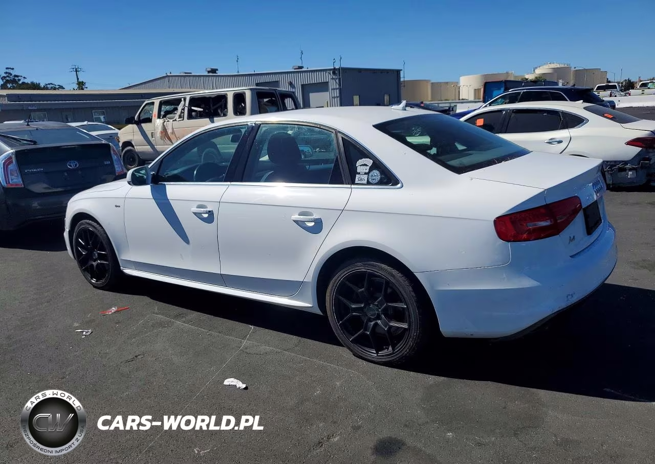 2015 Audi A4 Premium VIN:WAUAFAFL4FN012185 - 2