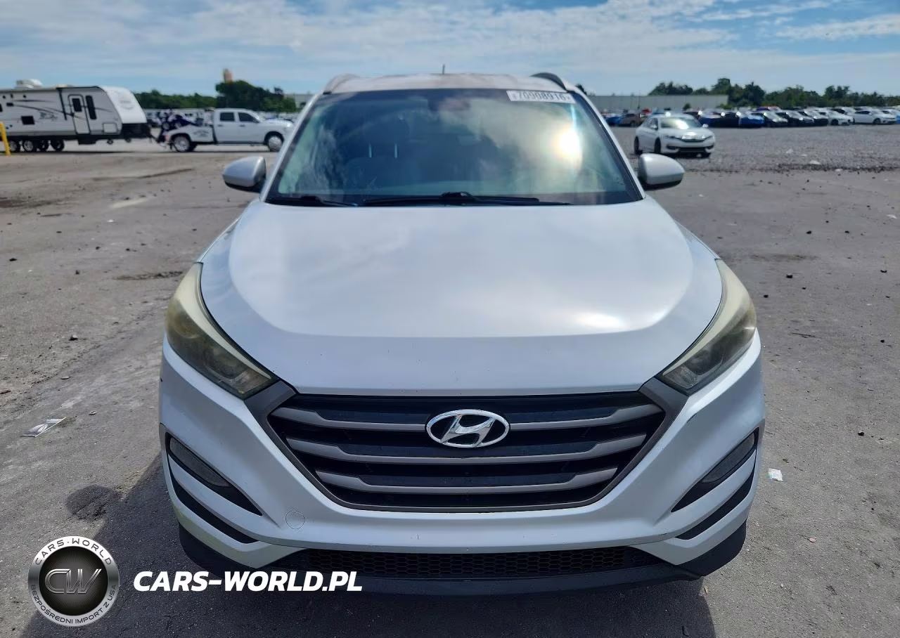 2016 Hyundai Tucson Se VIN:KM8J33A40GU092451 - 5