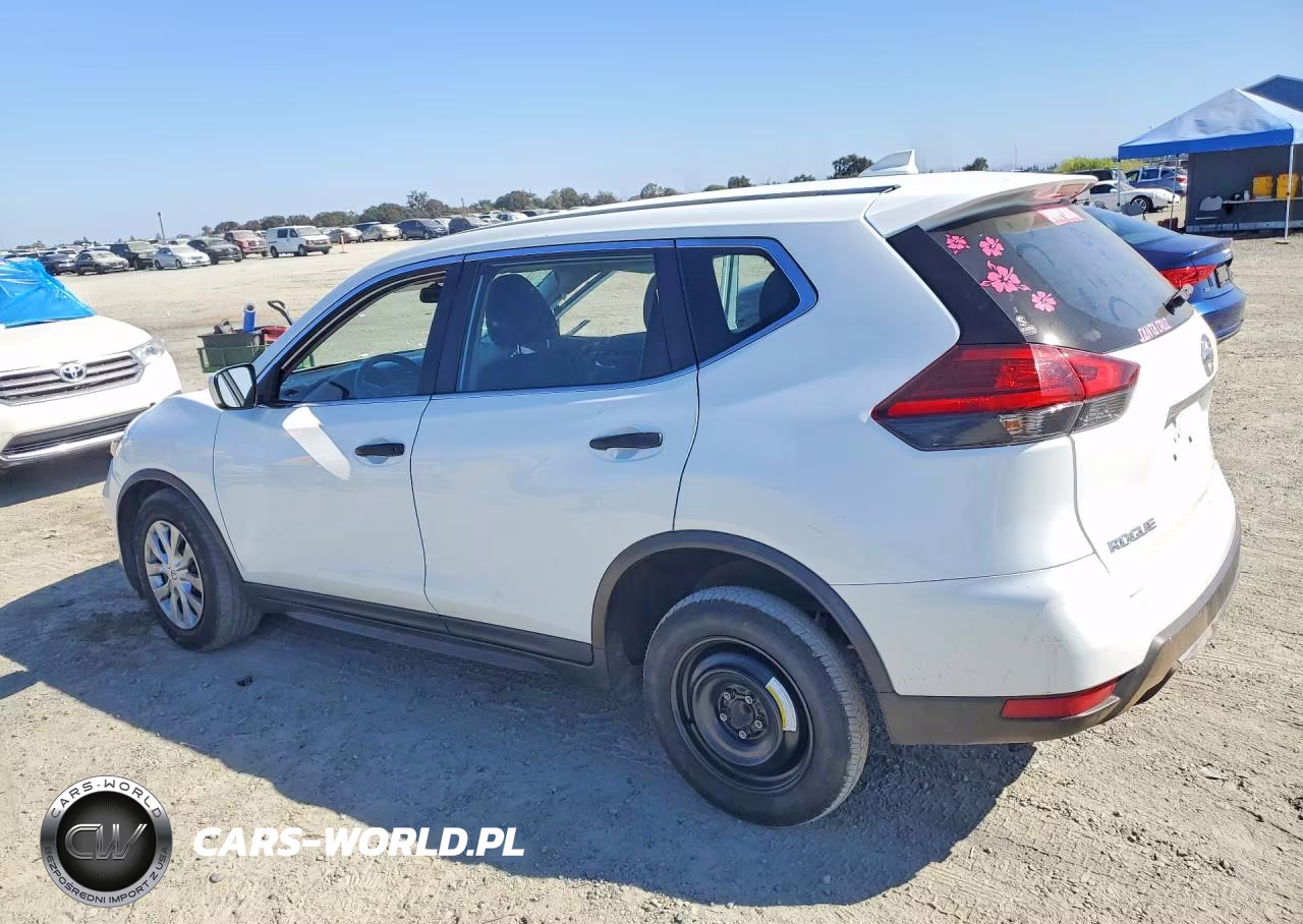 2017 Nissan Rogue S VIN:KNMAT2MT1HP513921 - 2