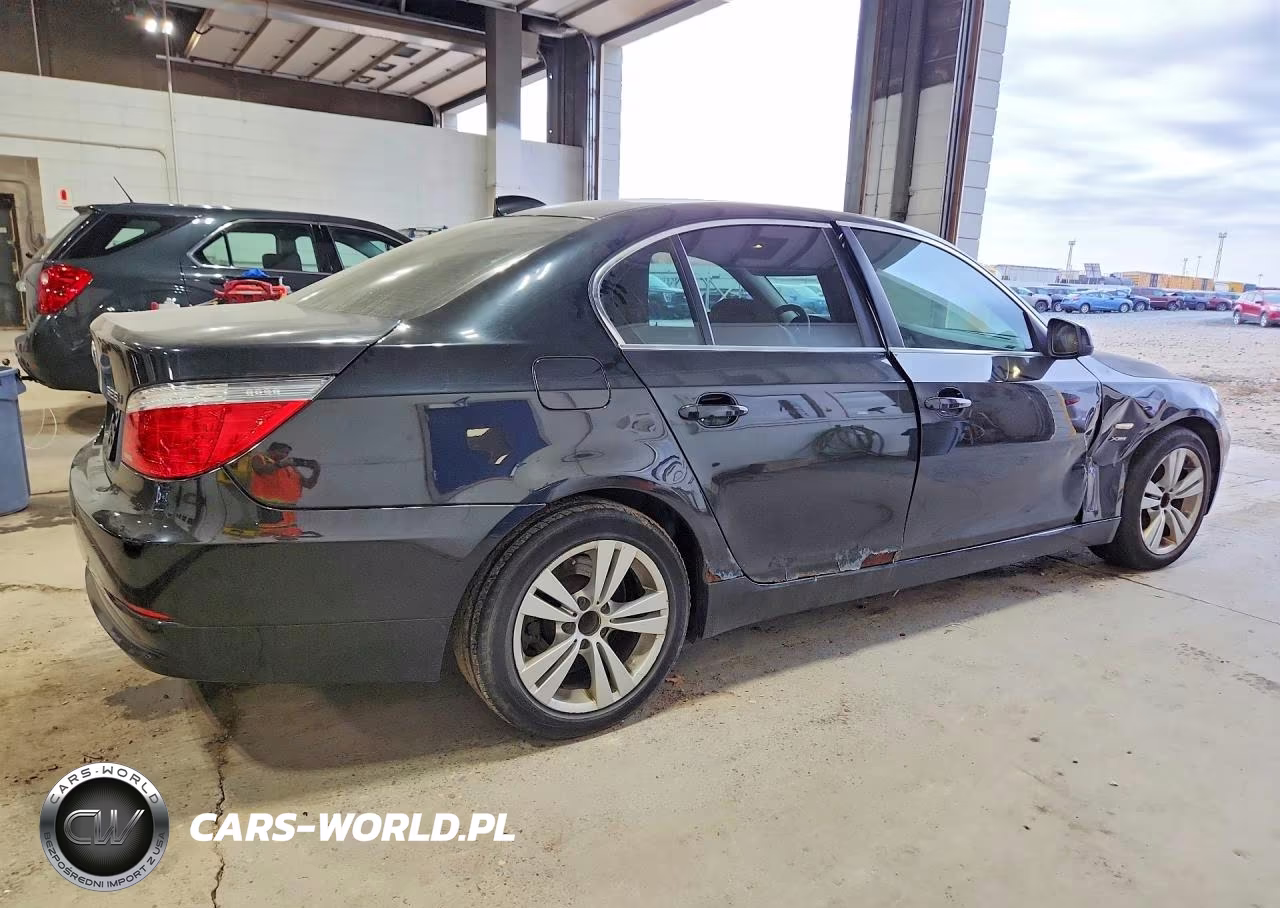 2010 BMW 528I xDrive VIN:WBANV1C51AC388826 - 3