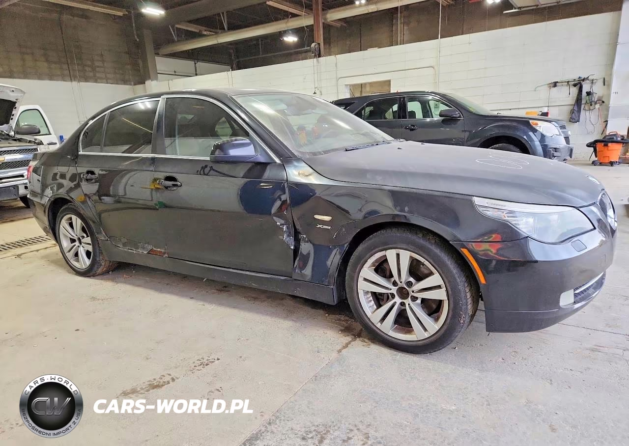 2010 BMW 528I xDrive VIN:WBANV1C51AC388826 - 4