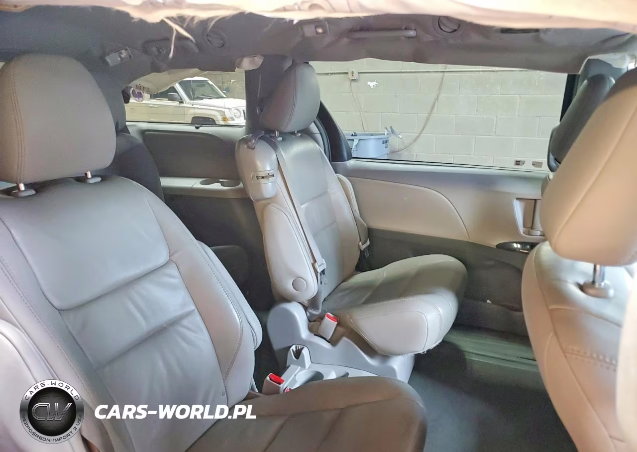 2015 Toyota Sienna Xle 8-Passenger VIN:5TDYK3DC1FS642283 - 11