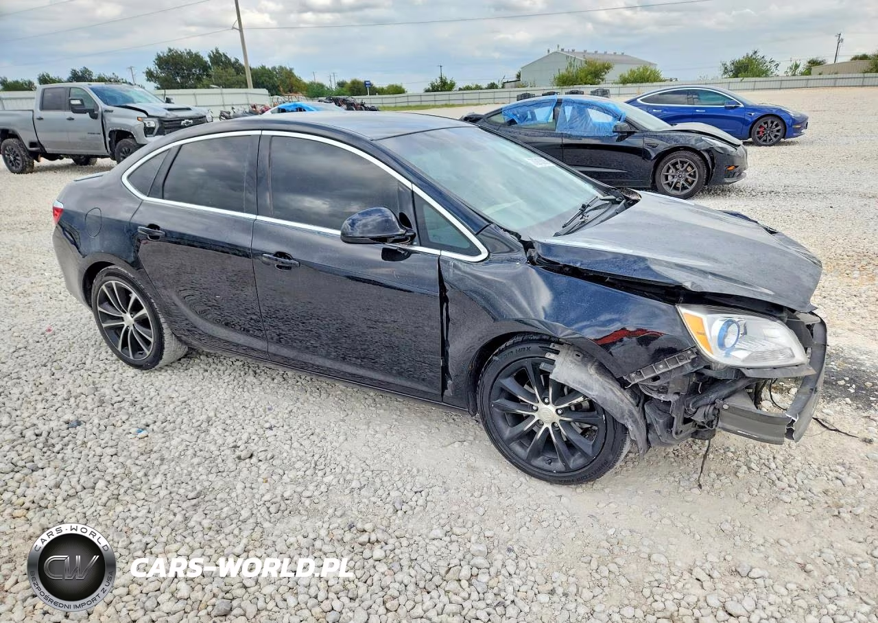 2017 Buick Verano Sport Touring VIN:1G4PR5SK2H4120298 - 4