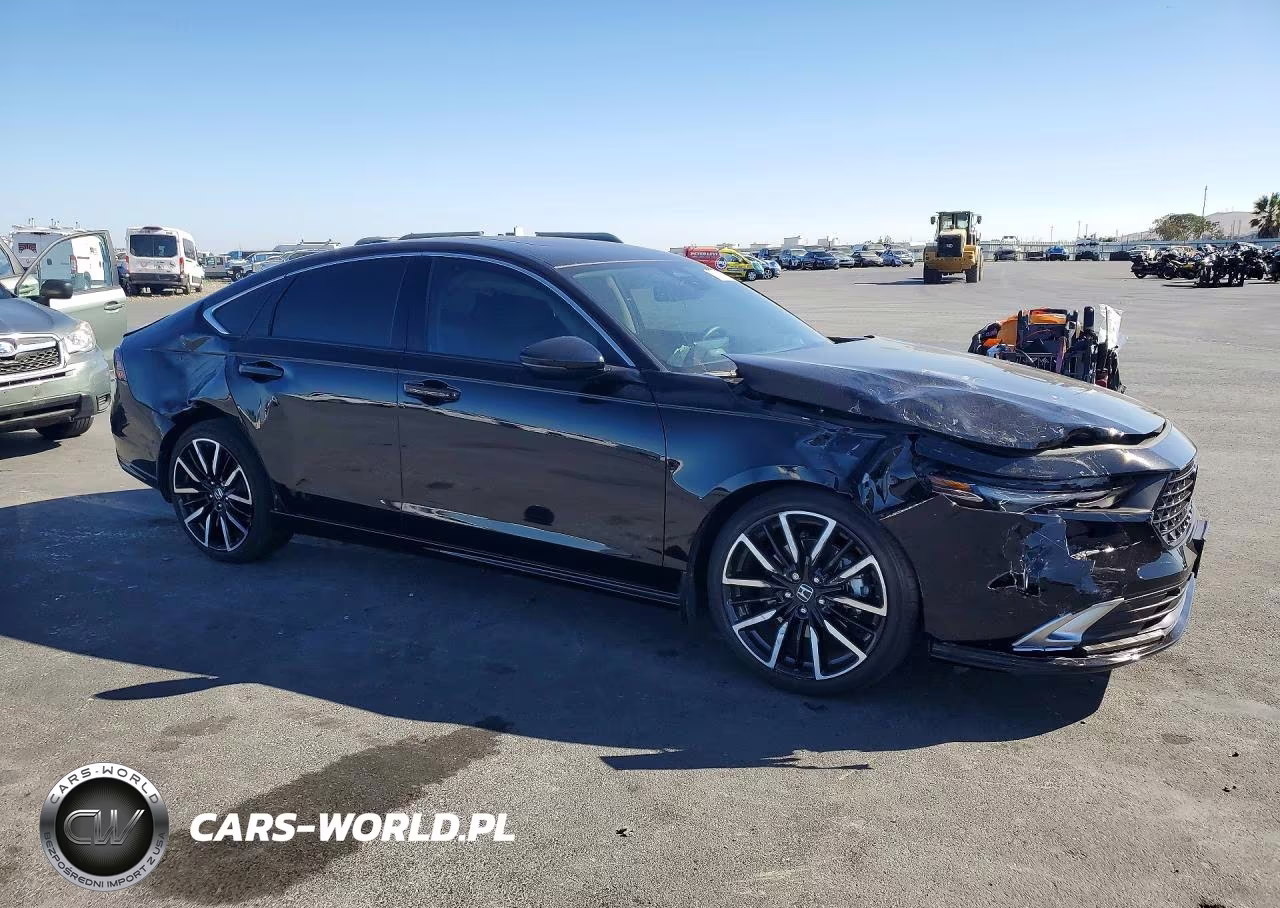 2025 Honda Accord Touring Hybrid VIN:1HGCY2F85SA093062 - 4