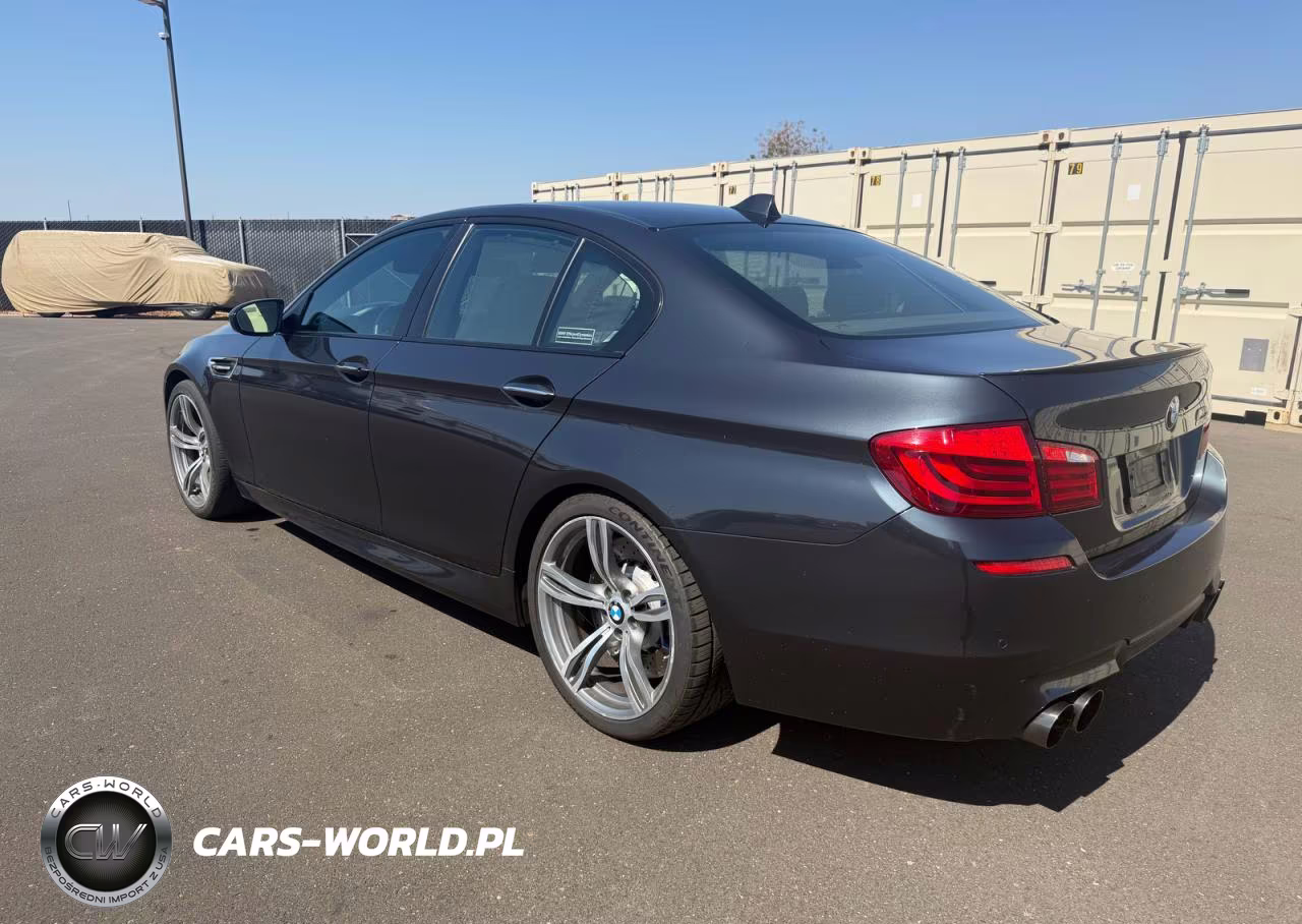 2013 BMW M5 VIN:WBSFV9C5XDD096850 - 3