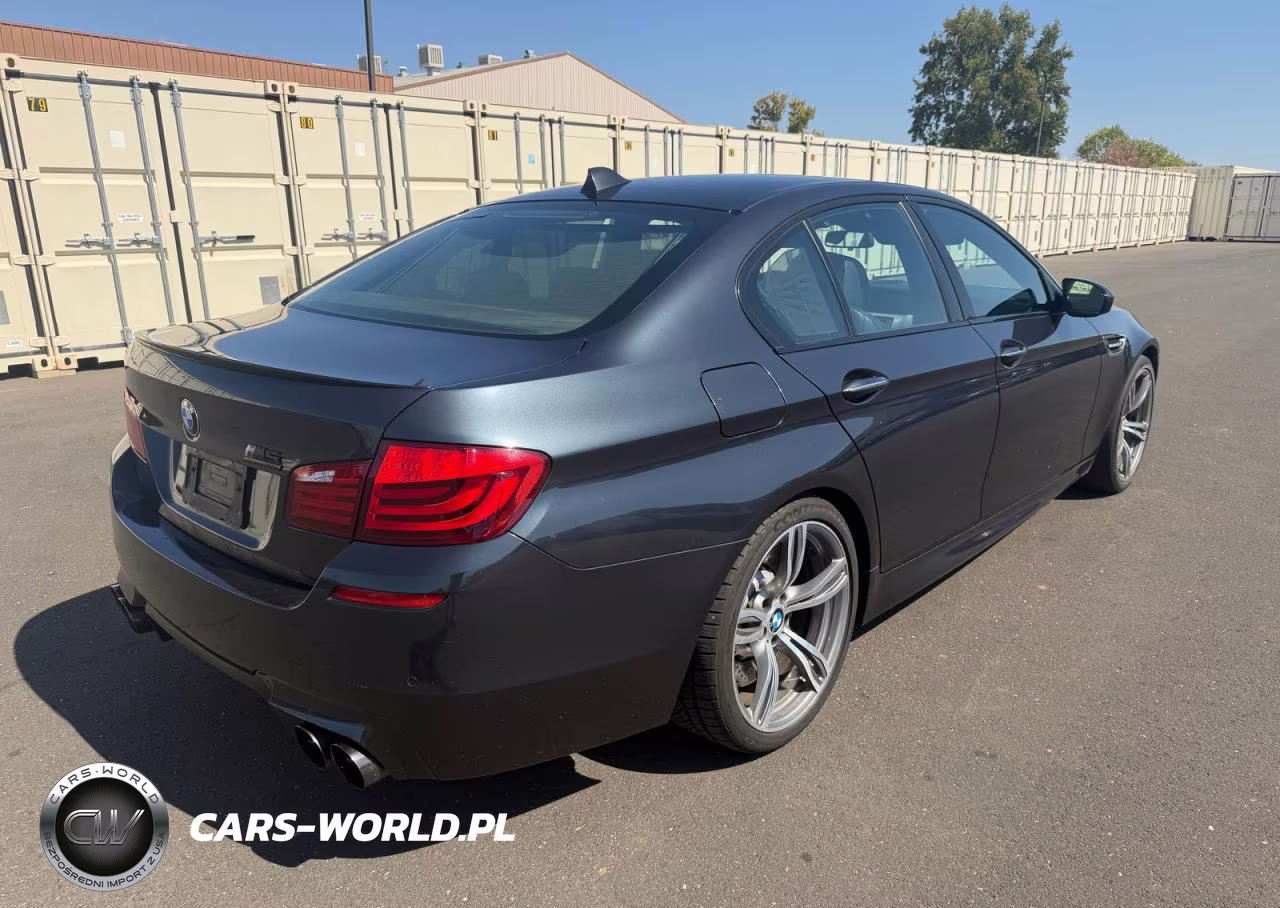 2013 BMW M5 VIN:WBSFV9C5XDD096850 - 4