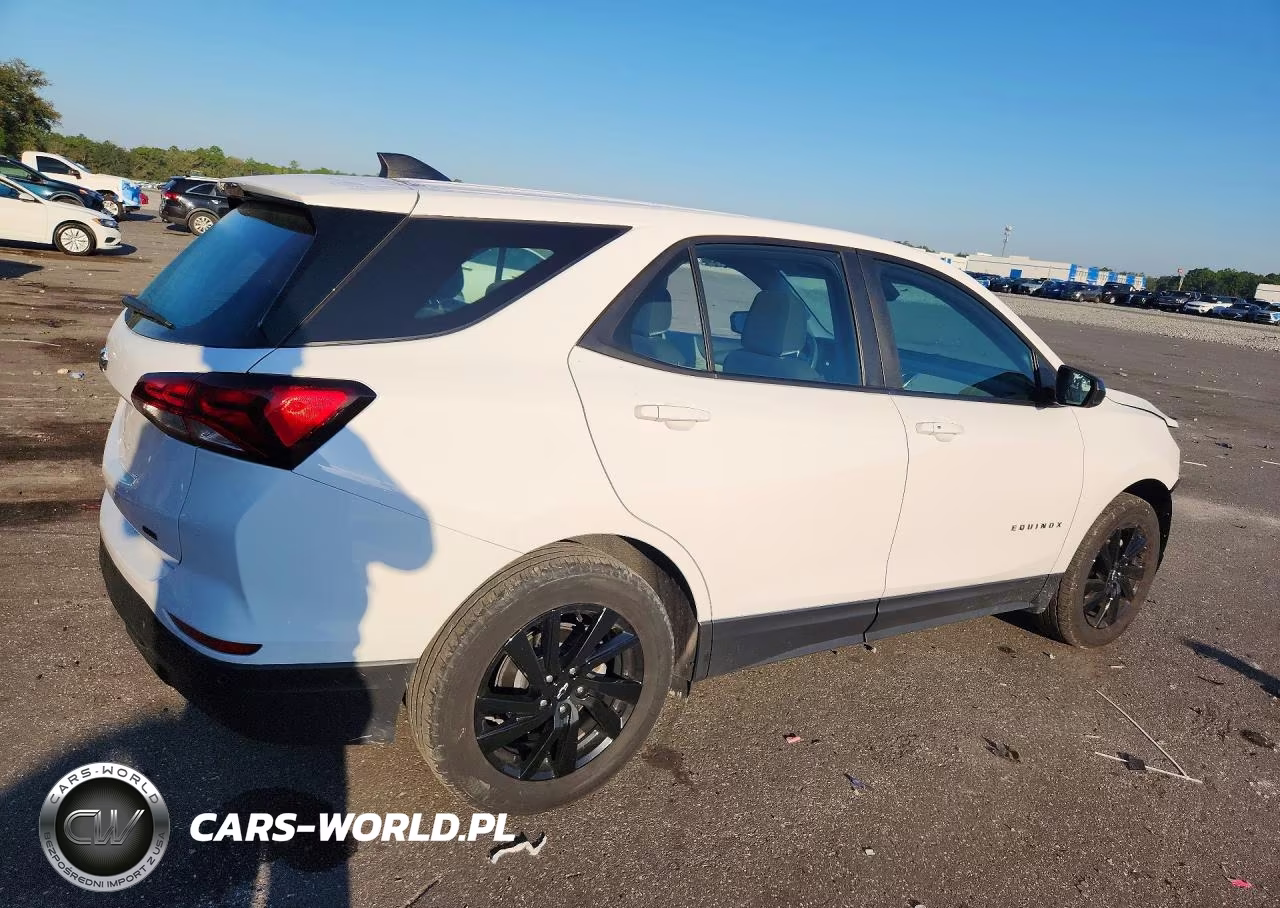 2024 Chevrolet Equinox Ls VIN:3GNAXSEG2RL123839 - 3