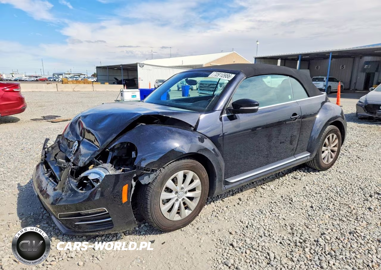 2018 Volkswagen Beetle S VIN:3VW5DAAT4JM516012 - 1