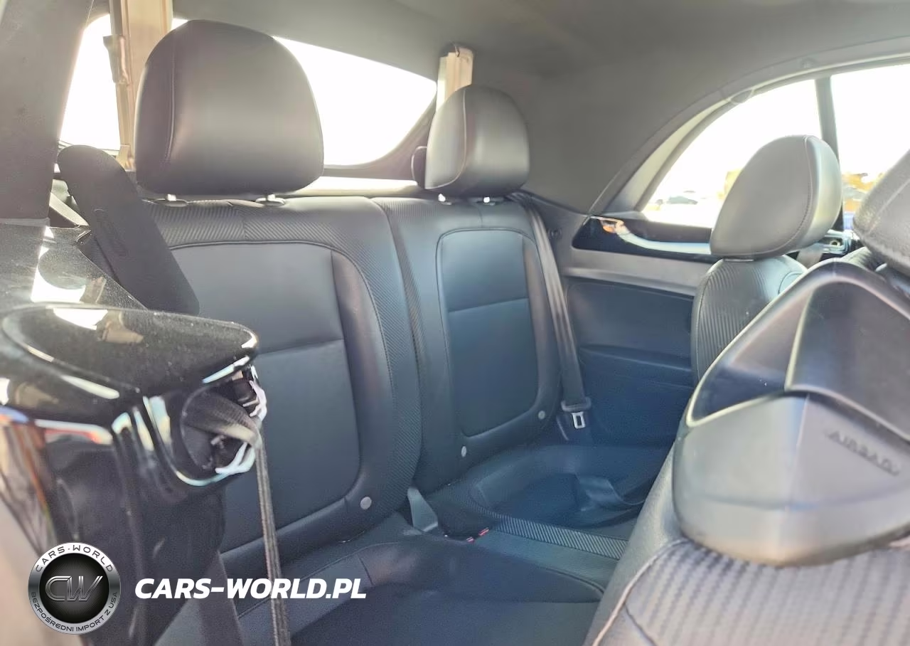 2018 Volkswagen Beetle S VIN:3VW5DAAT4JM516012 - 10