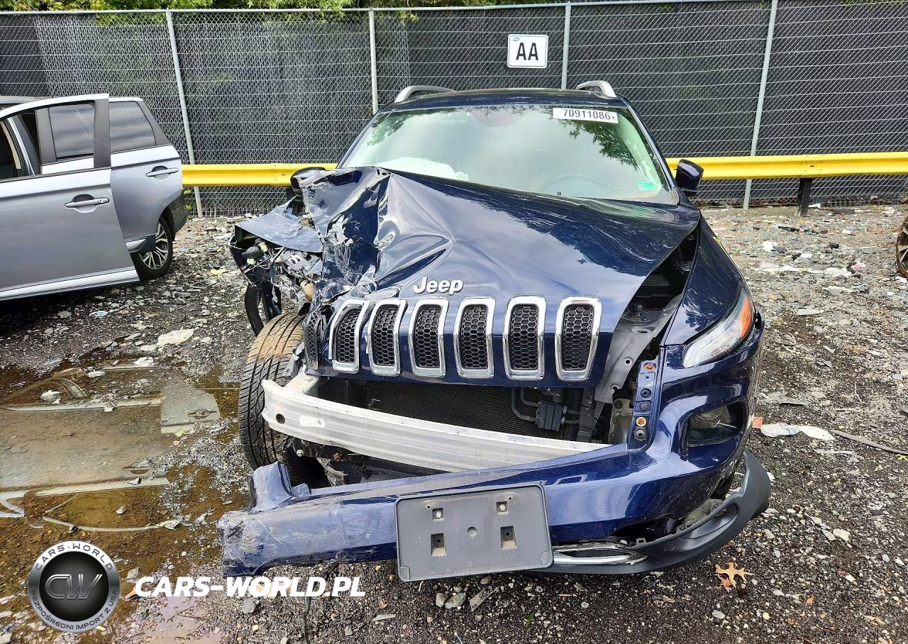 2015 Jeep Cherokee Limited VIN:1C4PJMDB5FW552601 - 5