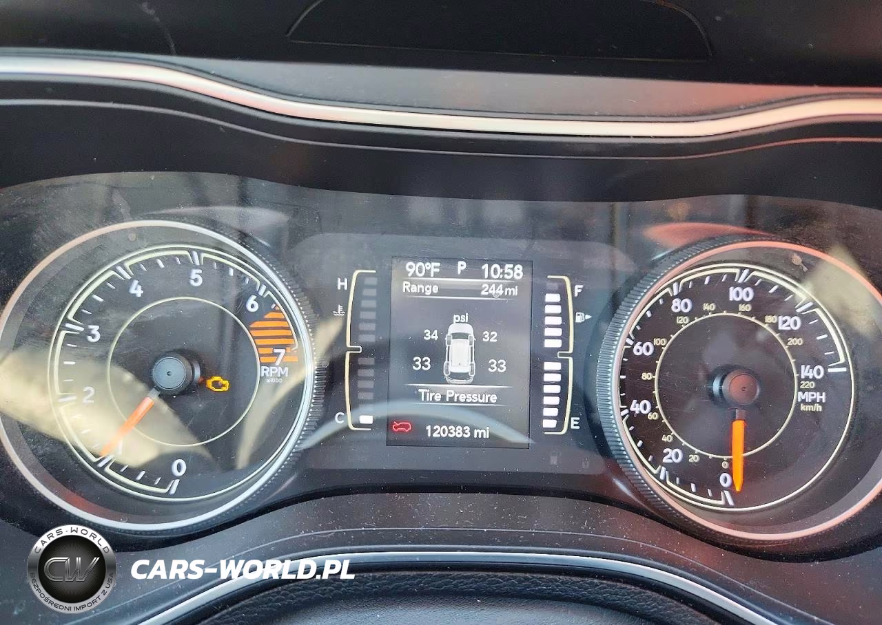 2019 Jeep Cherokee Latitude Plus VIN:1C4PJMLB5KD292644 - 9