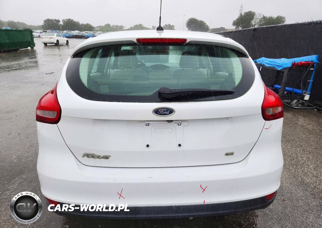 2017 Ford Focus Se VIN:1FADP3K27HL208244 - 6