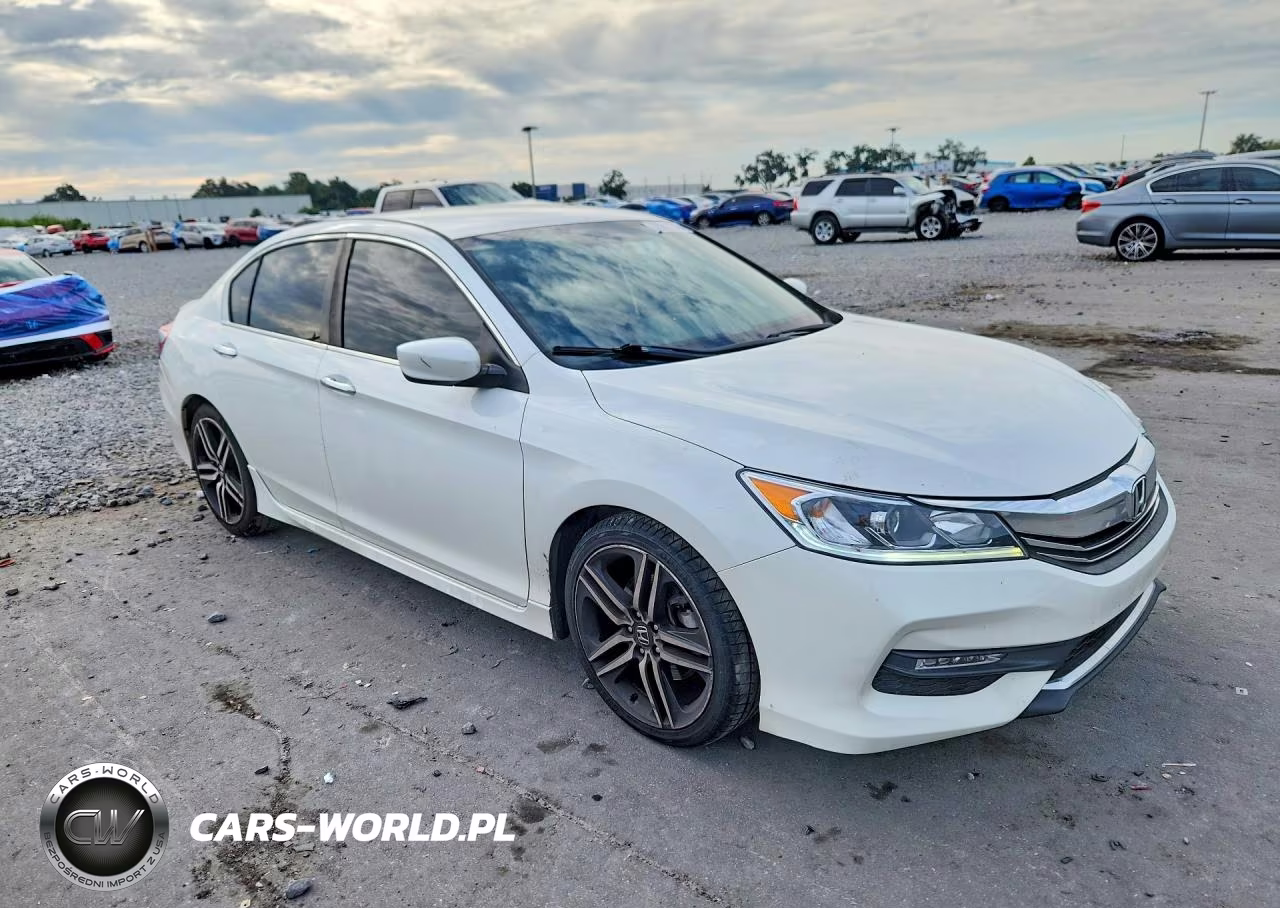 2017 Honda Accord Sport VIN:1HGCR2F52HA152600 - 4