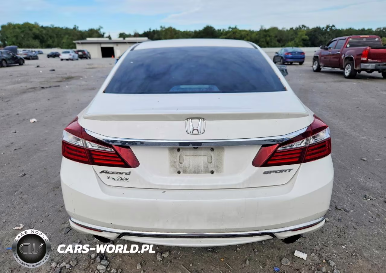 2017 Honda Accord Sport VIN:1HGCR2F52HA152600 - 6