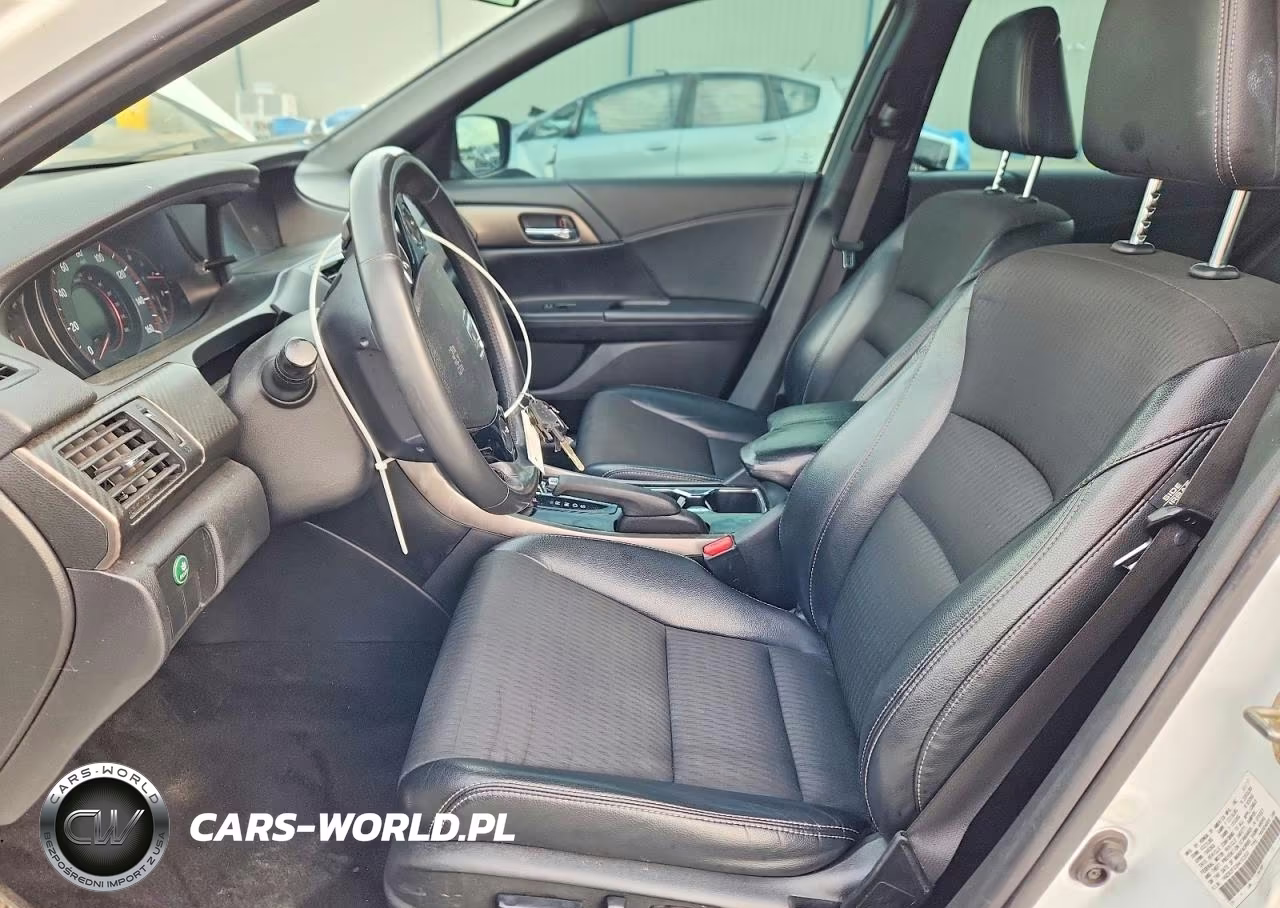 2017 Honda Accord Sport VIN:1HGCR2F52HA152600 - 7